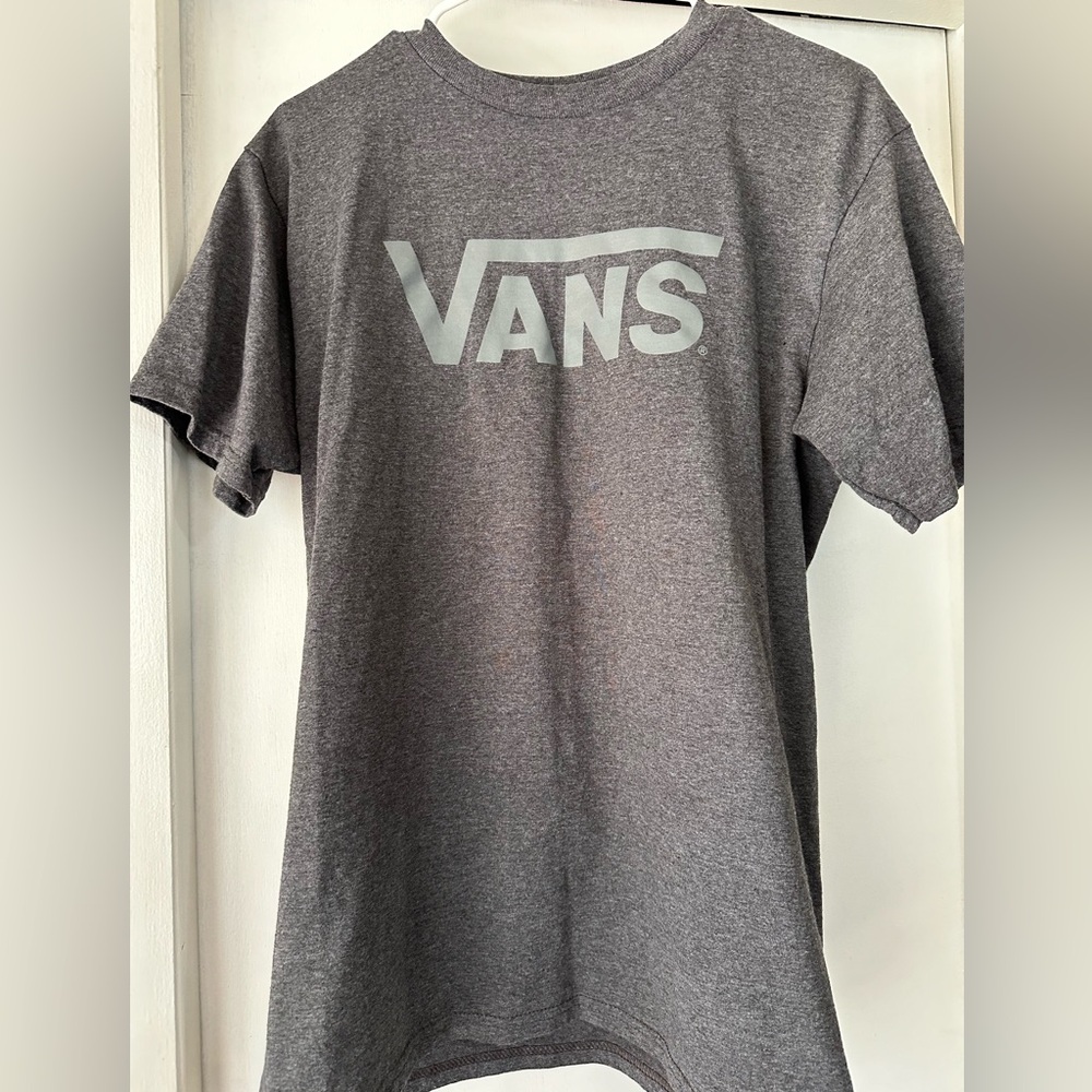 Men’s Vans Medium Gray T-Shirt - Like New!